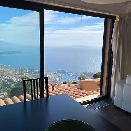 With Unique & Breathtaking View Over Sea, Monte-carlo, Italy & Alps Dom wakacyjny