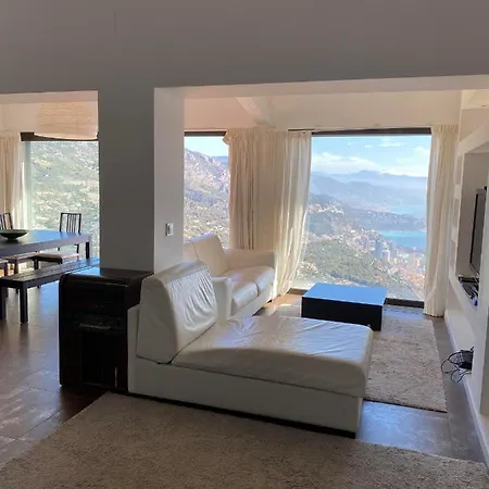 Dom wakacyjny With Unique & Breathtaking View Over Sea, Monte-carlo, Italy & Alps