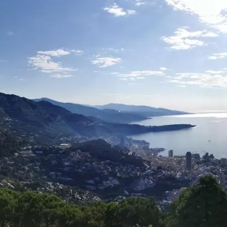 Dom wakacyjny With Unique & Breathtaking View Over Sea, Monte-carlo, Italy & Alps